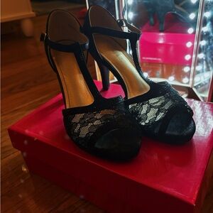 Dream Pairs Black Lace Heels with Ankle Strap